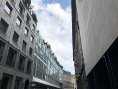 -文艺复兴百货(米兰大教堂广场店)