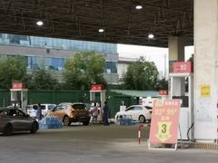 -中国石化琪琳石油沙湖加油站