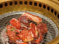 -山川小町·极番烧肉(新地假日广场店)