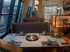 靠窗位-马家斑.鲜鱼火锅(松湖万科店)
