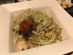 -穹六人间 people 6(岳阳路店)