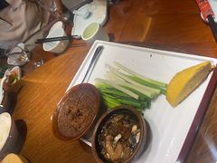 -乔家小院•非遗驴肉•本地小海鲜(滨河路店)