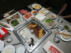 -海底捞火锅(关山保利店)