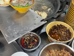 -花溪牛肉粉(八鸽岩店)