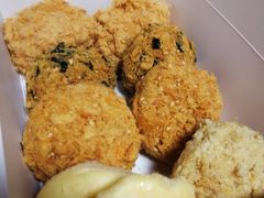 -鲍师傅糕点(江苏路店)