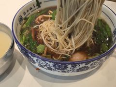 -镇南锅盖面馆(解放路店)