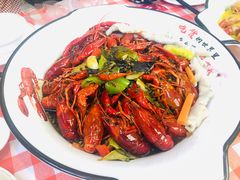 -小鳌陪你小排档·四季小龙虾·田鸡·宵夜(中央第五街店)