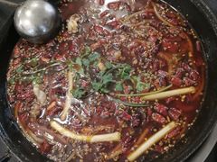 -鸿顺老铁锅美蛙鱼府(解放碑店)