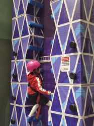 -MELAND CLUB亲子乐园·派对·餐厅(北京芳圆里ID MALL店)