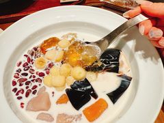 -RUXU入续糖水铺与包(卓悦中心店)