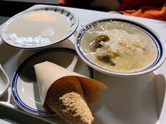 -正南齐北·老街糯米团(洪崖洞店)