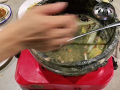 -墨脱石锅椰子鸡•香草鸭•东山羊(大东海店)