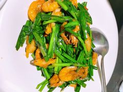 韭菜苔炒河虾-湖里春风·淮扬菜(丽泽天街店)