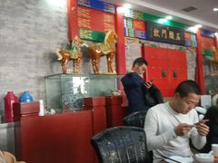 大堂-石头门坎