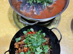 -百年老酸凯里酸汤鱼(江边街店)