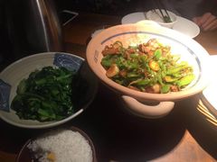 -洞庭土菜小炒馆(易发广场店)