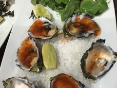 -12 Rocks Beach Bar Cafe