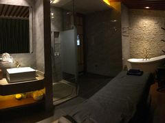 包房-木兰逸•泰式按摩•头疗•SPA(车公庙店)