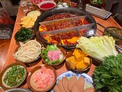 -周小明火锅(黑金冠社区店)