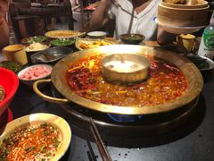 -王婆乔鲜鱼自助火锅(蜀汉路店)