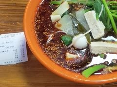 -不起眼麻辣烫凉皮店