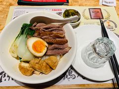 金奖卤鹅肉饭-陈鹏鹏潮汕菜(宝安机场T3航站楼店)