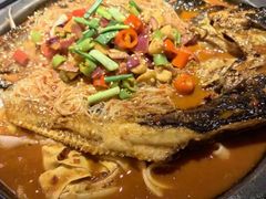 -鸣记脆皮烤鱼·海鲜烤鱼(三八广场店)