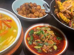 -川流不息·地道川菜·小龙虾(松东路店)