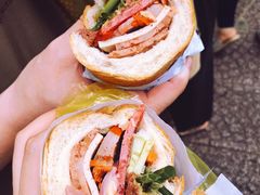 -Bánh Mì Huynh Hoa