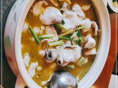 -重庆鸡公煲·青锅花椒鱼(牡丹江路店)