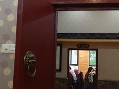 门面-三羊居食府(文艺路店)