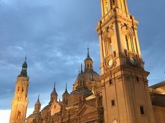 -皮拉尔圣母圣殿主教座堂