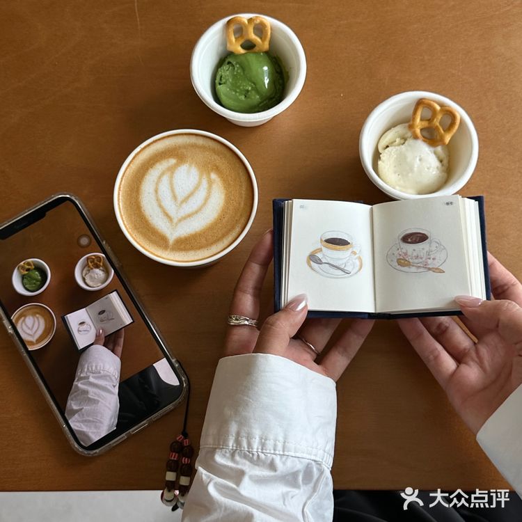 杭州！中古风咖啡店...🪑🔵蓝色真的好！！