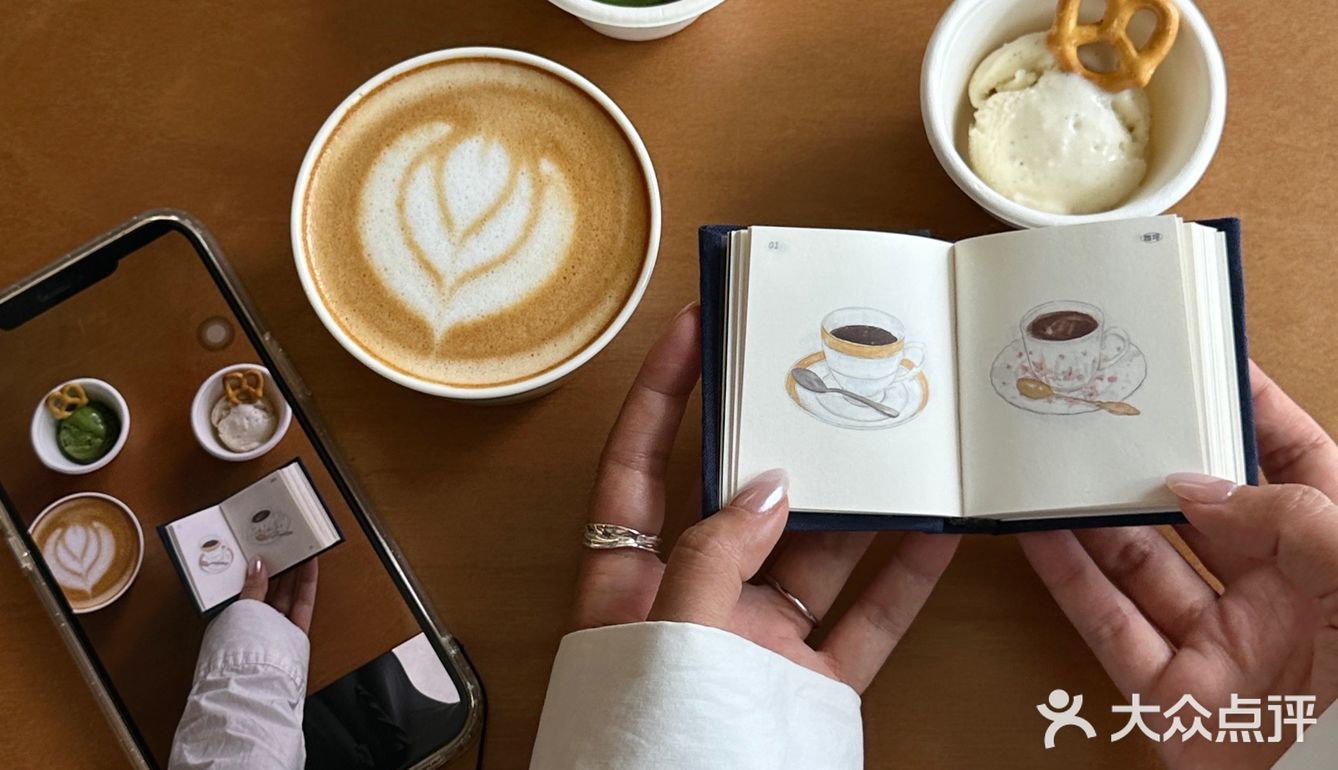 杭州！中古风咖啡店...🪑🔵蓝色真的好！！