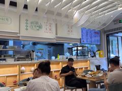 -弄堂咪道-饭香·面香·馄饨香(汇锦广场店)
