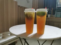 顶东招牌一颗柠檬-顶东面包花园·生日蛋糕(世博店)