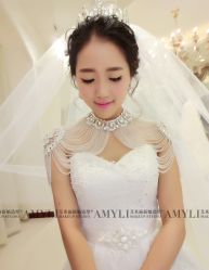 点击看大图 艾米丽新娘造型-艾米丽婚纱礼服