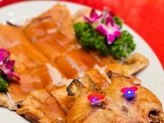金牌全体乳猪-广东胜利宾馆西关粤中餐厅