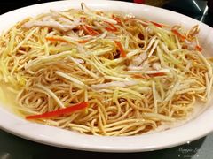 韭黄肉丝两面黄-老人和饭店(淮海中路店)