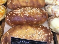 紫米蔓越莓欧包-Let's Taipei 非常烘焙(太古里店)