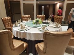 包厢-东豪园林海鲜酒家(南港路辅路店)