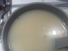 -洪氏嗨捞·广东猪肚鸡·椰子鸡火锅(西咸万象城店)