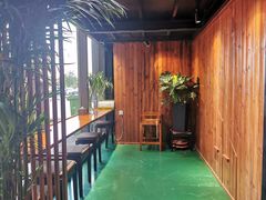 -八月美食小馆(银泰城总店)