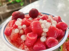 杨梅冰汤圆-王歘歘·chuǎ火锅(五道营店)