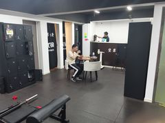 -坚果健身24小时工作室(定西路店)