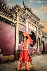 -现代经典婚纱摄影
