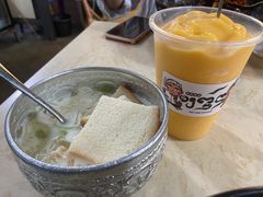 帕露达-啰啰冰屋(景洪总店)
