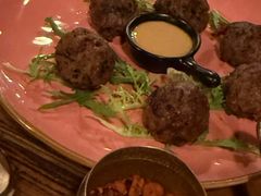 -SISTERS BAR RESTAURANT川意酒馆(嘉善老市H楼店)
