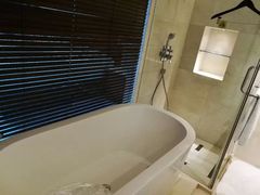 -青岛海尔洲际酒店