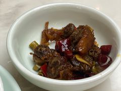 -绿草地·湘菜(酃湖师院店)